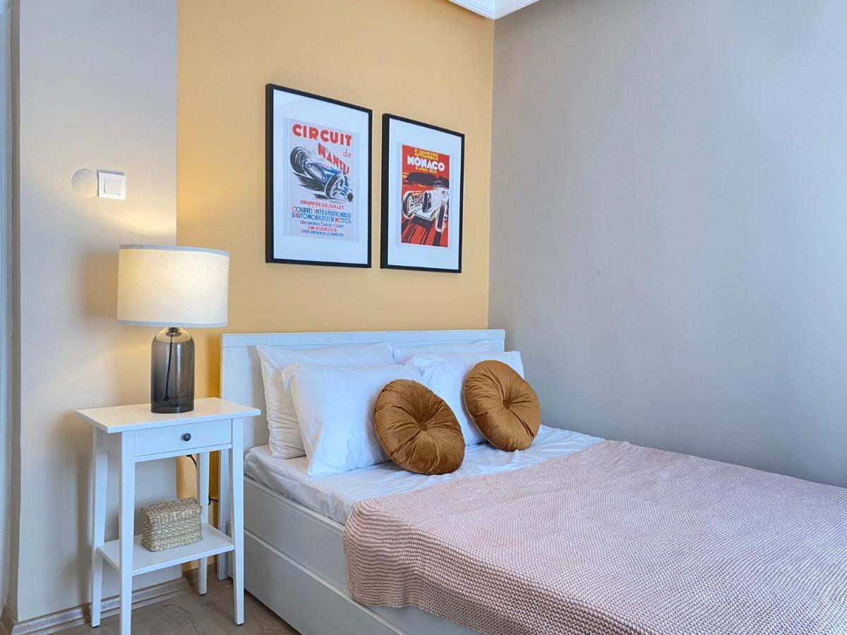 Chic Flat Near Shopping Malls In Sisli Apartment Istanbul Exterior photo