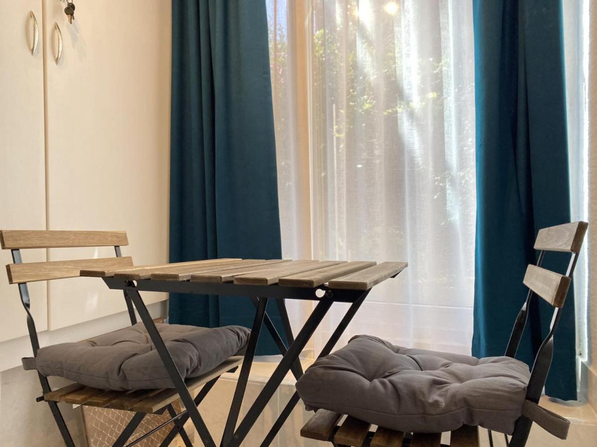 Chic Flat Near Shopping Malls In Sisli Apartment Istanbul Exterior photo